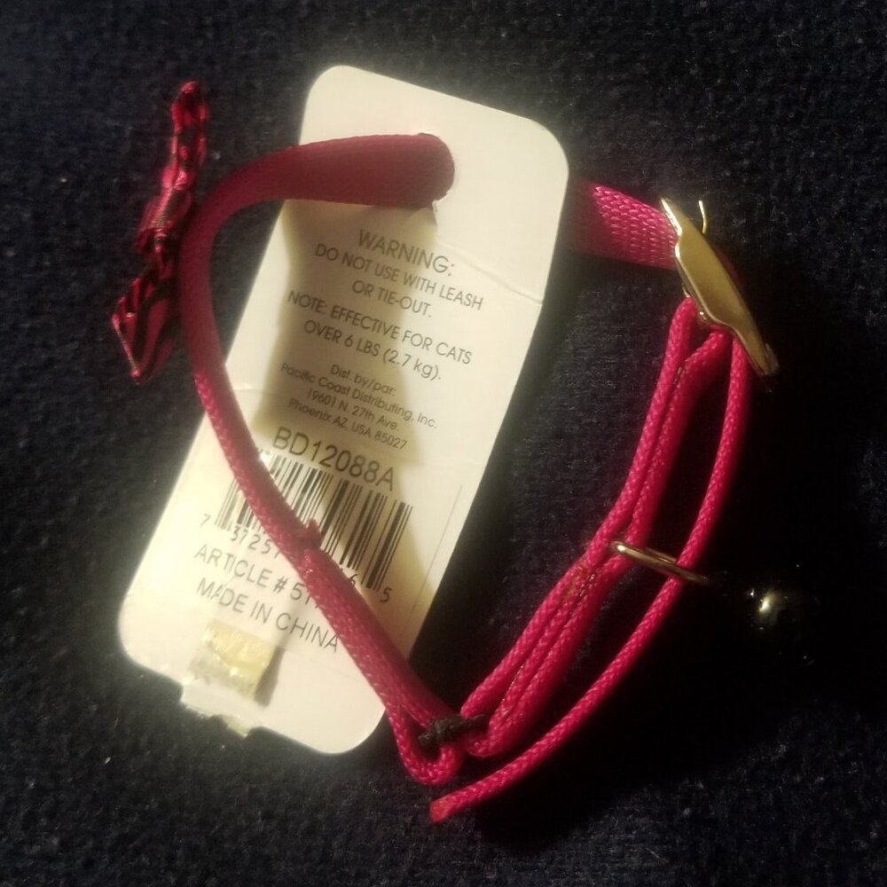 NWT pink cat collar w bell, buckle not breakaway - Picture 3 of 5